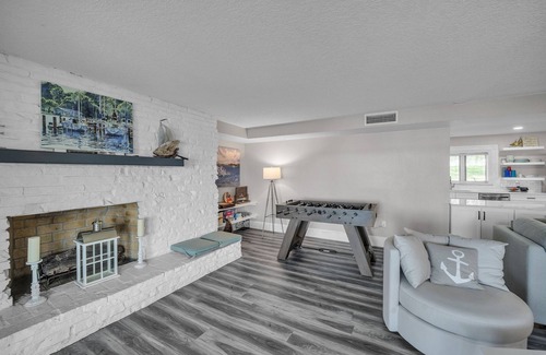 Haines City House | Beautiful Lake View Retreat Drivable To Theme Parks 3 Bedroom Home