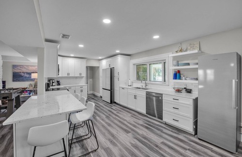 Haines City House | Beautiful Lake View Retreat Drivable To Theme Parks 3 Bedroom Home