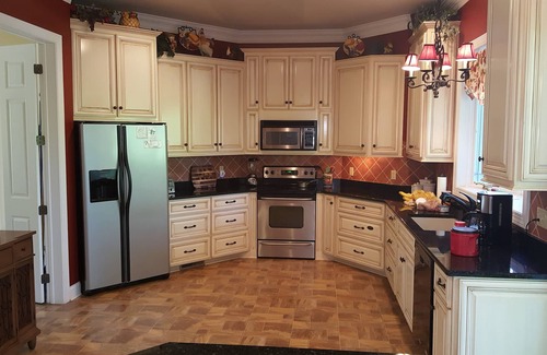 Huddleston House | Beautiful Lakefront Home On Smith Mountain Lake.