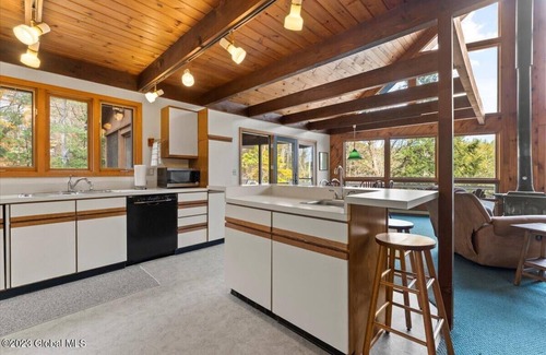 Paradox House | Beautiful lakefront house on Paradox lake with tremendous views and privacy.