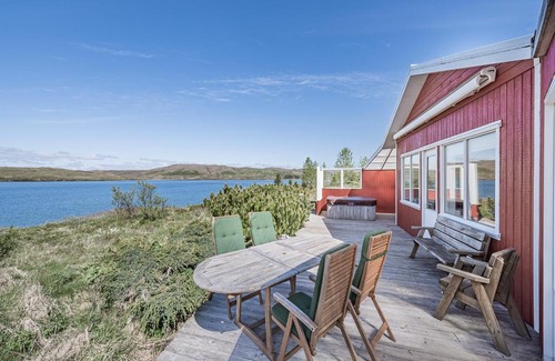Selfoss House | Beautiful lakehouse by the golden circle - fishing