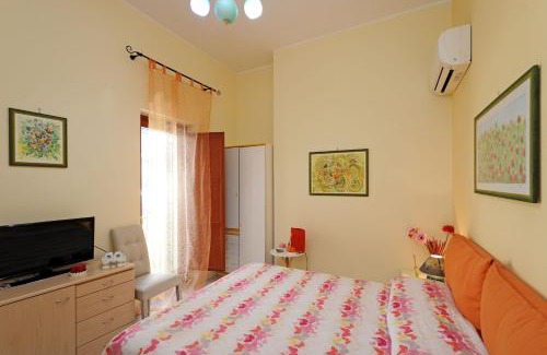 Amalfi House | Beautiful Lights Guest House
