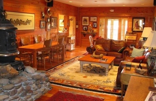Livingston Cabin | Beautiful Lodge on the Yellowstone River!