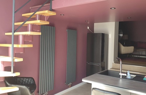Loebtau Apartment | Beautiful loft with free parking