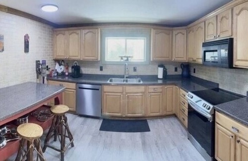 Johnsburg Cabin | Beautiful log cabin close to all the wonders of the Adirondacks!