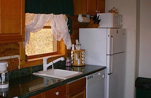 Stanley Ski Chalet | Beautiful Log Chalet, Hot Tub, Gas Grill, Secluded on 6 wooded acres. Privacy