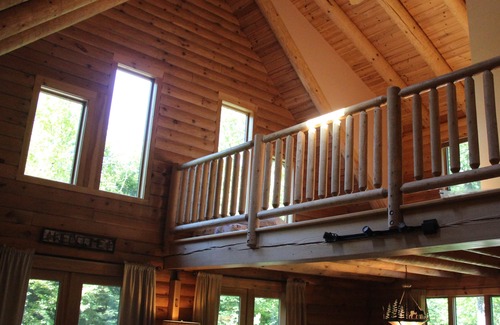Moultonborough House | Beautiful Log Home in Suissevale on Lake Winnipesaukee with Beach Access