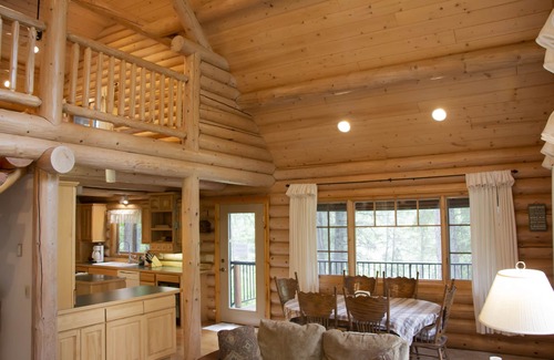 Peshastin Cabin | Beautiful Log Home, 20 min. from Leavenworth, WA. Nestled In The Woods