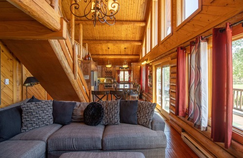 Carriage Hills House | Beautiful Log Home - Spectacular View