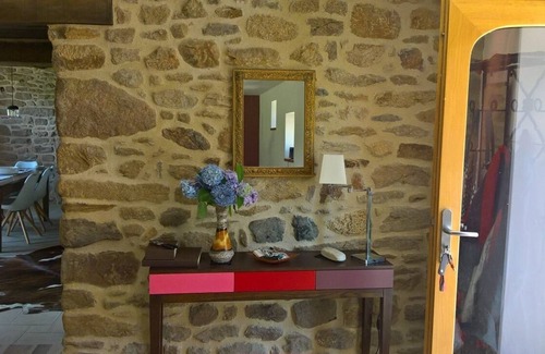 Crach House | BEAUTIFUL LONGERE