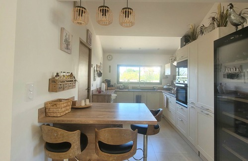 Salleles-d'Aude Villa | Beautiful luxury villa with a private pool