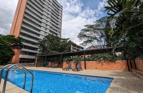 Laureles - Estadio Apartment | Beautiful Luxurious Apartment Suite That offers Your dream stay and location