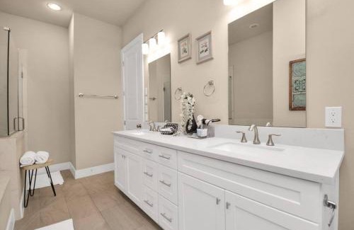 Houston House | Beautiful Luxurious Houston Galleria Home