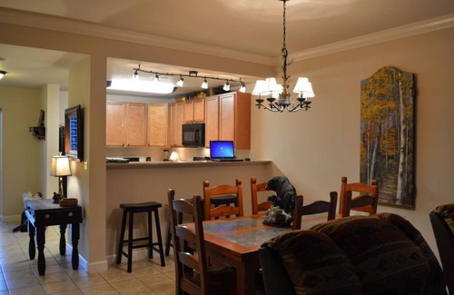 Pigeon Forge Condo | Beautiful Luxury 2bd/2ba Condo in a Great Location with Mt. Views!