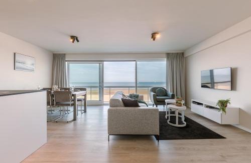 Mariakerke Apartment | Beautiful Luxury Apartment on Amazing location with Sea view - T17