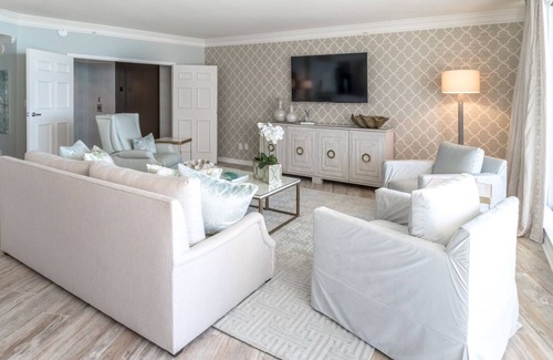 Emerald Coast Condo | Beautiful Luxury Beach Front 3-Bedroom - 5th Floor Condo with Resort Amenities