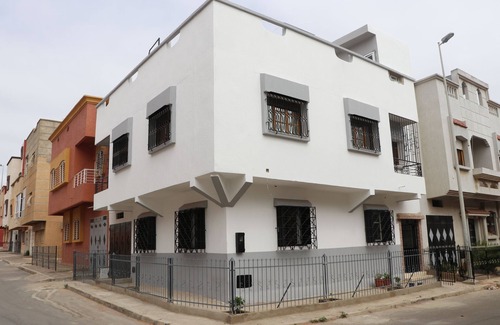 Kenitra Apartment | Beautiful luxury beds is 2 mins from play area and only 10 mins to the beach