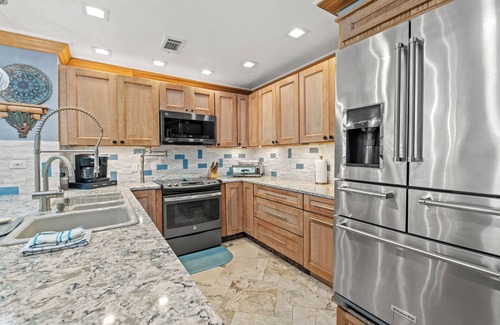 Fort Walton Beach - Destin House | Beautiful Mainsail Townhome Sleeps 8 . 3 bedrooms3 bathrooms Gated Community