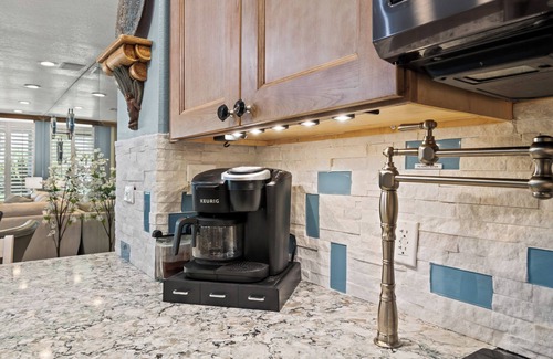 Fort Walton Beach - Destin House | Beautiful Mainsail Townhome Sleeps 8 . 3 bedrooms3 bathrooms Gated Community