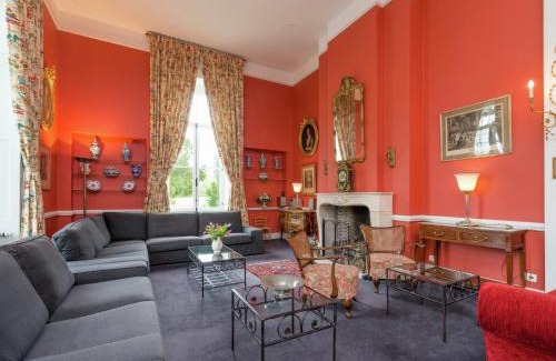 Forrieres House | Beautiful manor house in a park near Rochefort