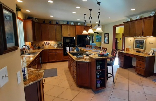 Pittsville House | Beautiful mansion w/ 5 bdrms and 7 baths on Leesville Lake. 6Ksqft- Sleeps 14