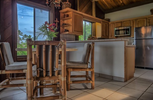 Kihei House | Beautiful Maui Beachfront Townhouse! Great Views! 200+ Five Star Reviews !
