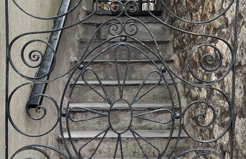 Cork Apartment | Beautiful Mews Apartment in Cork City Centre