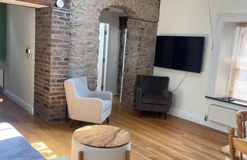 Cork Apartment | Beautiful Mews Apartment in Cork City Centre