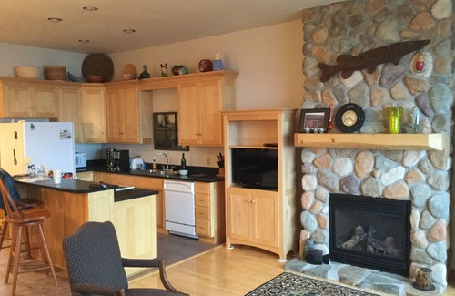 Tofte House | Beautiful Minnesota Townhome on Lake Superior ~ Incredible View