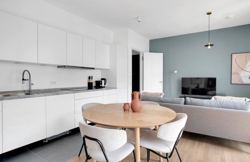 Tiergarten Apartment | Beautiful Mitte 2BR near park am Gleisdreieck, by Blueground