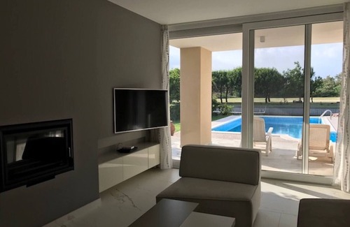 Rosolina Villa | Beautiful Modern Villa in Albarella by Beahost