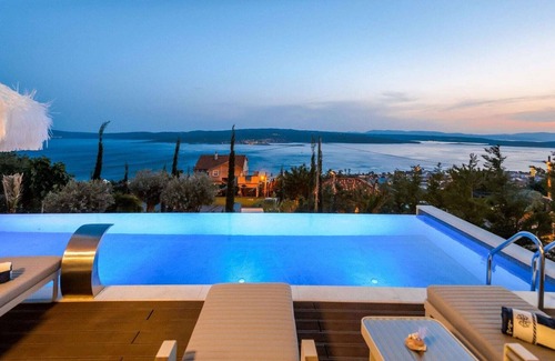 Crikvenica Cottage | Beautiful modern and luxurious villa with an enchanting view of the sea