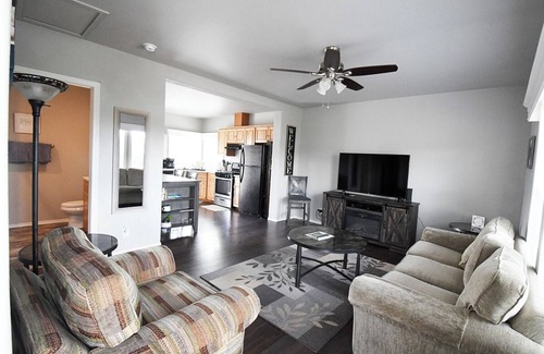 Leadville House | Beautiful, Modern and New Home-Great Location