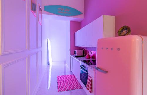 Porte-Saint-Martin Apartment | Beautiful Modern Barbie flat in Paris