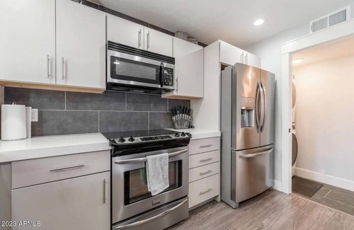 Casa Granada Townhouses Condo | Beautiful Modern Condo Walking Distance to Old Town Scottsdale