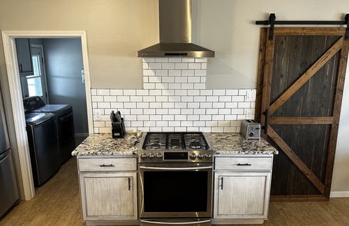 Alpine House | Beautiful Modern Farmhouse With Breathtaking Views!