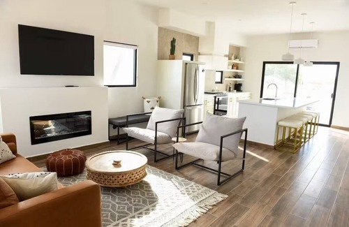 Laguna Shores House | Beautiful Modern Casa Ines 2bed/2bath in Laguna Shores Luxury Beachfront Resort