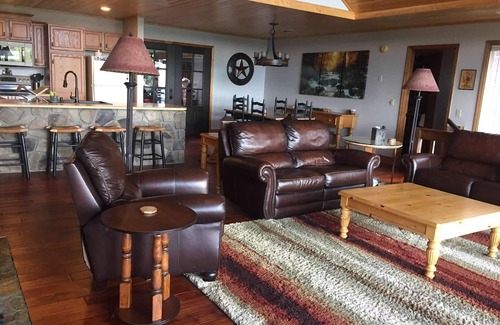 Burnsville House | Beautiful Mount Mitchell Home - Stunning views, decks & hot tub & endless hikes