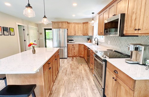 Montgomery Center House | Beautiful Mountain Cabin near Jay Peak Resort!