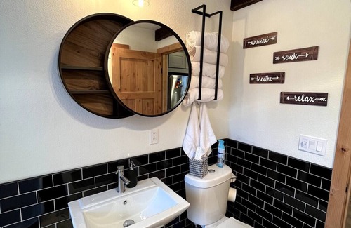 Spring Valley Cabin | Beautiful mountain getaway!