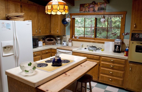 Idyllwild House | Beautiful Mountain Home and Wedding Venue