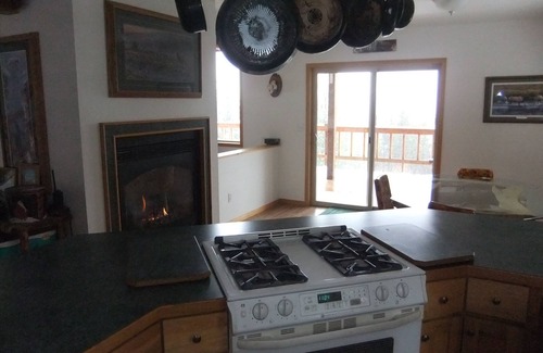 Essex Cabin | Beautiful Mountain Home with Great Views. Near E. Glacier. See Drone Video
