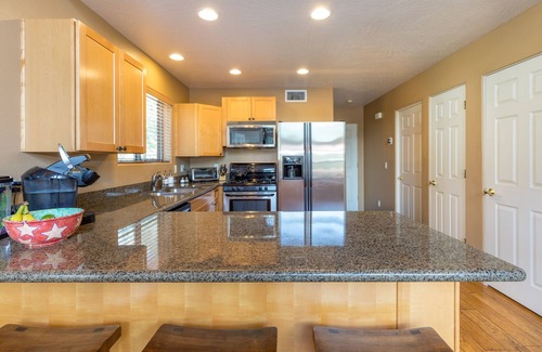 Munds Park Cabin | Beautiful Mountain Retreat nestled in the scenic Ponderosa Pines of Munds Park
