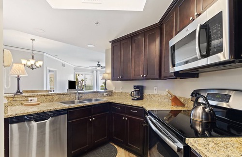 Palmetto Dunes Villa | Beautiful newly renovated luxury Beachfront Villa overlooking the Ocean!