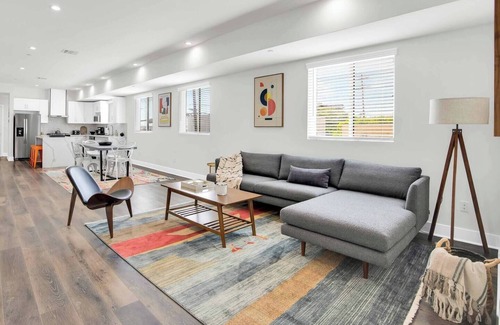Historic Filipinotown House | Beautiful New Building with stylish furnishings near Downtown & Hollywood