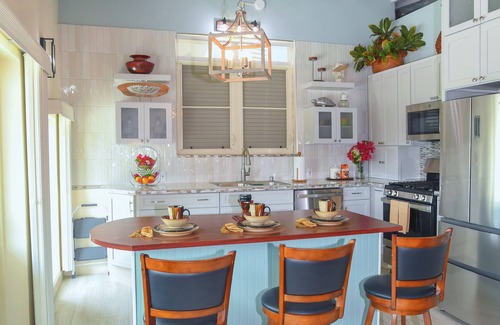 Peterborg House | Beautiful New Bungalow/Magens Bay/20K GENERATOR.n