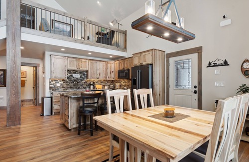 Kalispell Ski Chalet | Beautiful, new chalet centrally located to all major attractions in the valley!