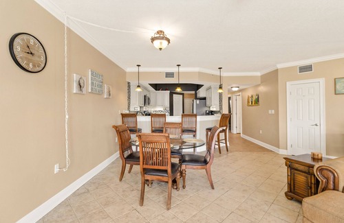 Mexico Beach Condo | Beautiful New Condo with Hot Tub & Pool - Walk to Beach, Snowbirds Welcome