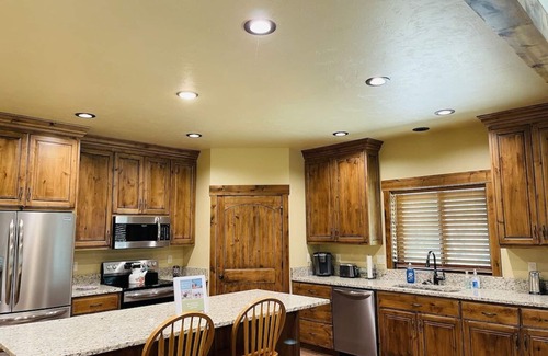 Island Park House | Beautiful new construction - wifi - covered deck - BBQ - Close to Yellowstone!