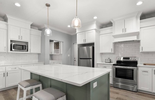 Sulphur House | Beautiful New Construction Home!